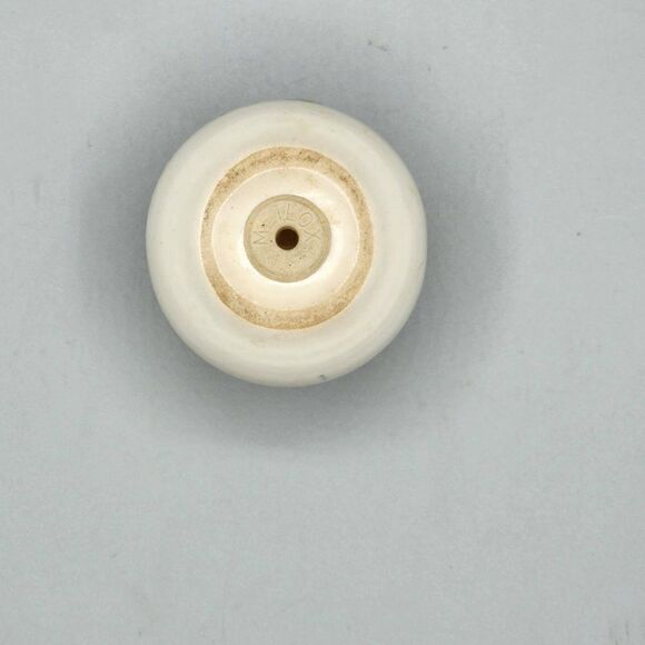 VTG Metlox Poppy Trail Sculptured Grape Blue Salt or Pepper Shaker 3" - Picture 6 of 7